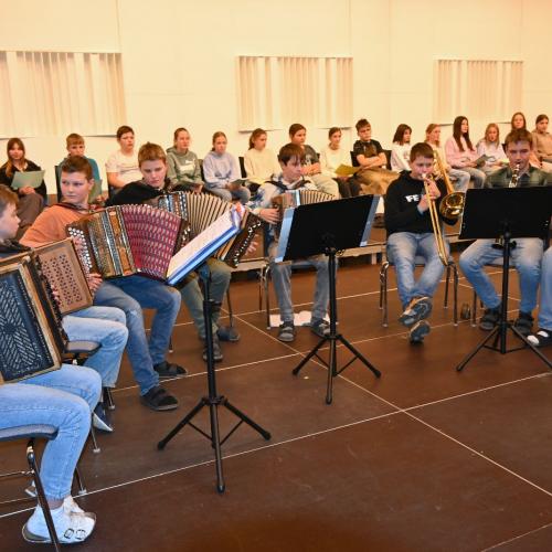 Adventfeier SMS 2 in der Arena 2025