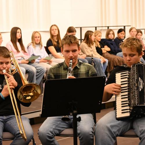 Adventfeier SMS 2 in der Arena 2025