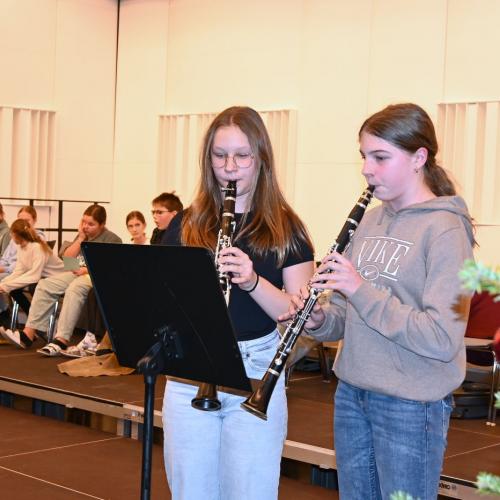 Adventfeier SMS 2 in der Arena 2025