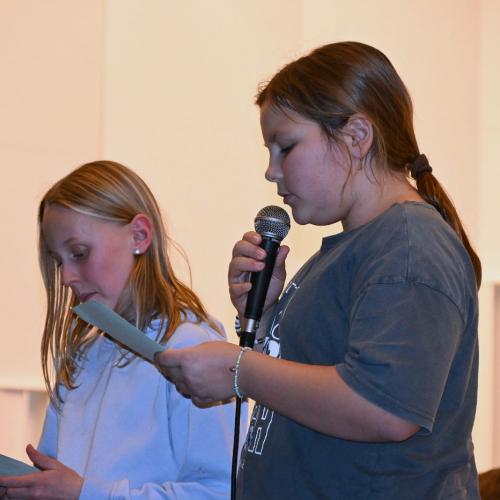 Adventfeier SMS 2 in der Arena 2025