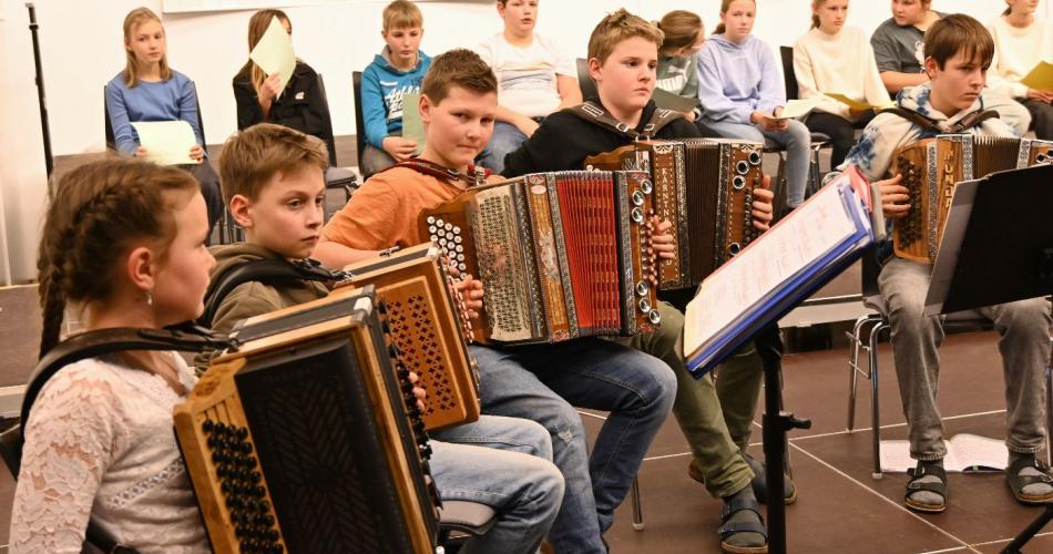 Adventfeier SMS 2 in der Arena 2025