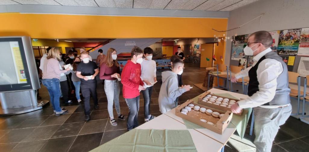 2022-03-01_Faschingskrapfen07 Faschingskrapfen für alle