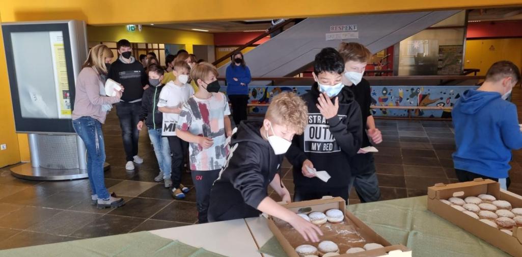 2022-03-01_Faschingskrapfen01 Faschingskrapfen für alle