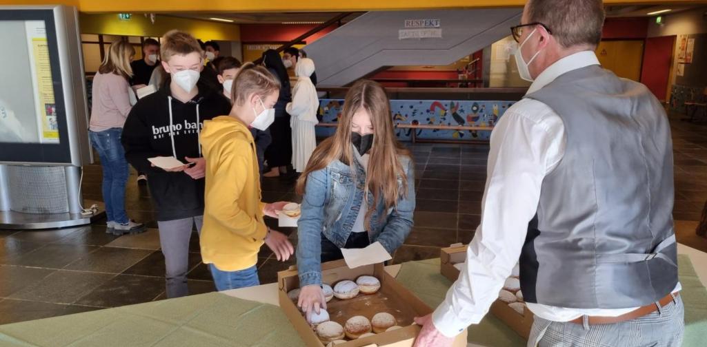 2022-03-01_Faschingskrapfen09 Faschingskrapfen für alle