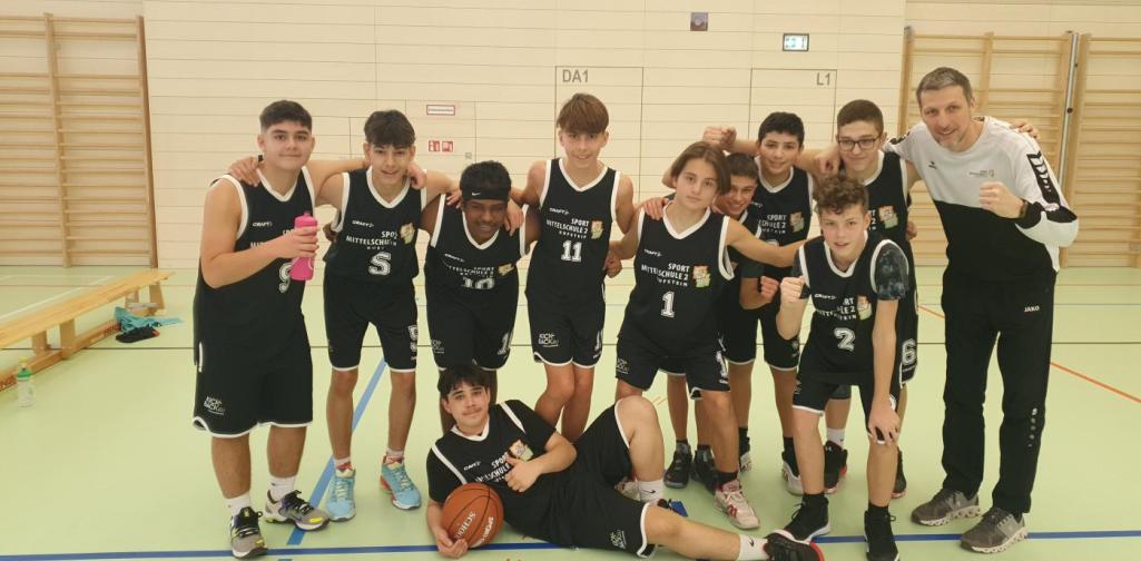 2023-02 Basketball2 Basketball